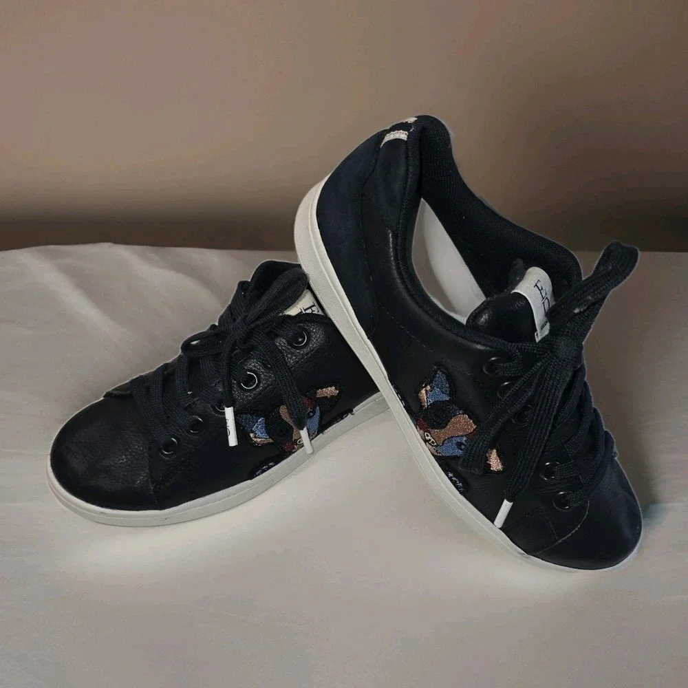 ED Ellen Degeneres Chapatcha Sneakers Lace Up Dog Shoes Dark Blue Wms 6.5US 37EU